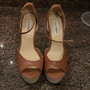 Steve Madden Wedge sandals